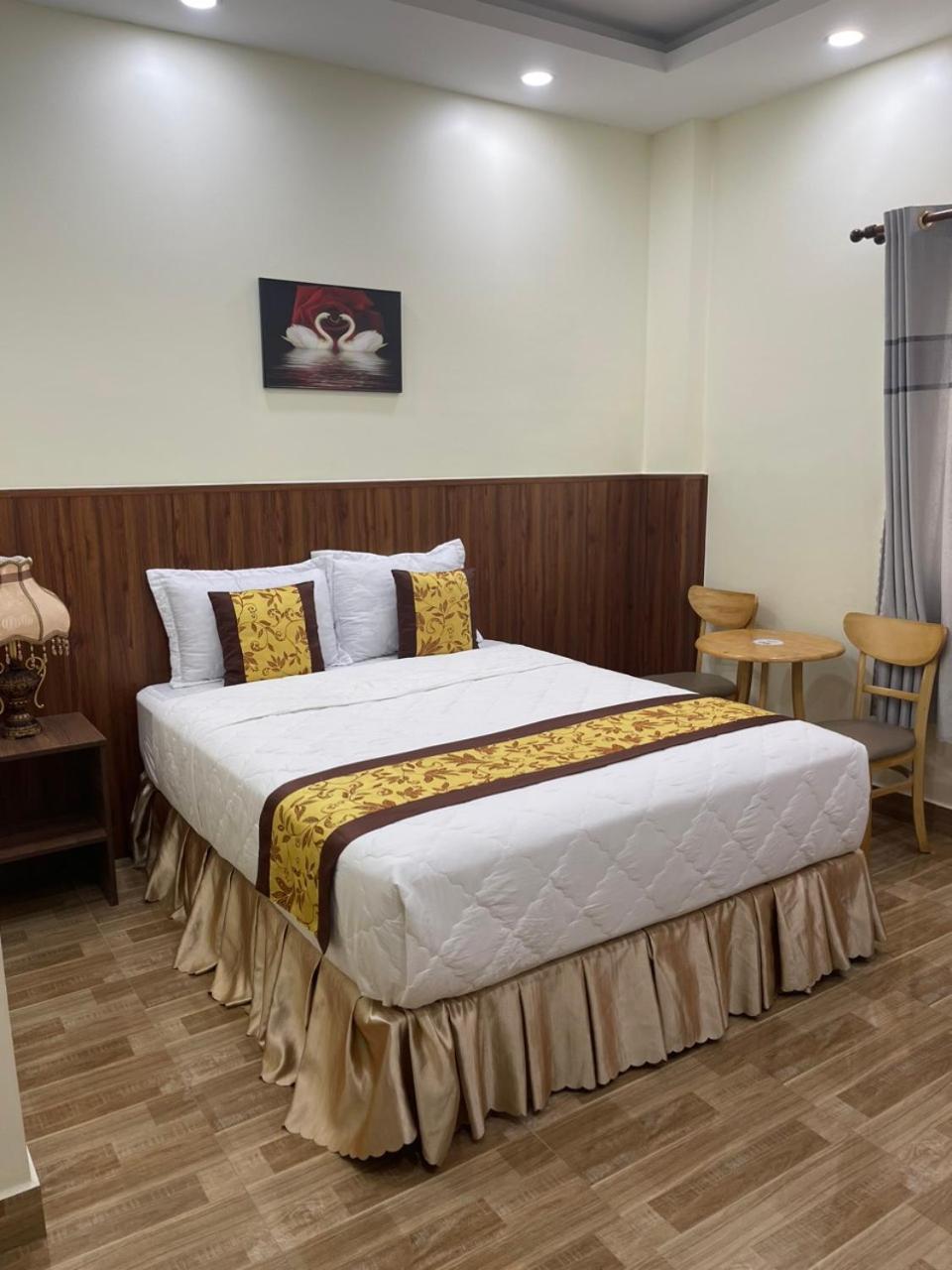 Hotel Hosetl Hoang De Chau Doc Exterior foto